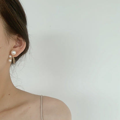 Pearl ear-rings